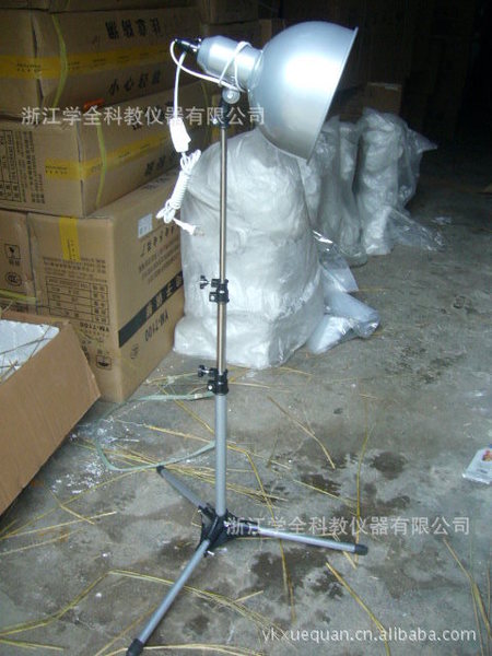 供应美术用品,教学用品,写生灯